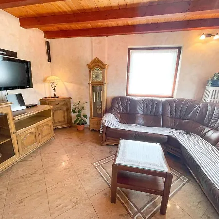 In 42064 Apartman *